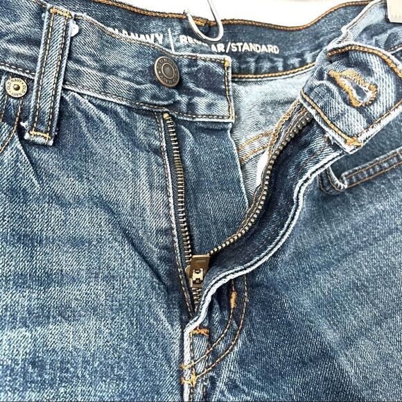 Old Navy Men’s Regular Standard Jeans - Picture 4 of 6
